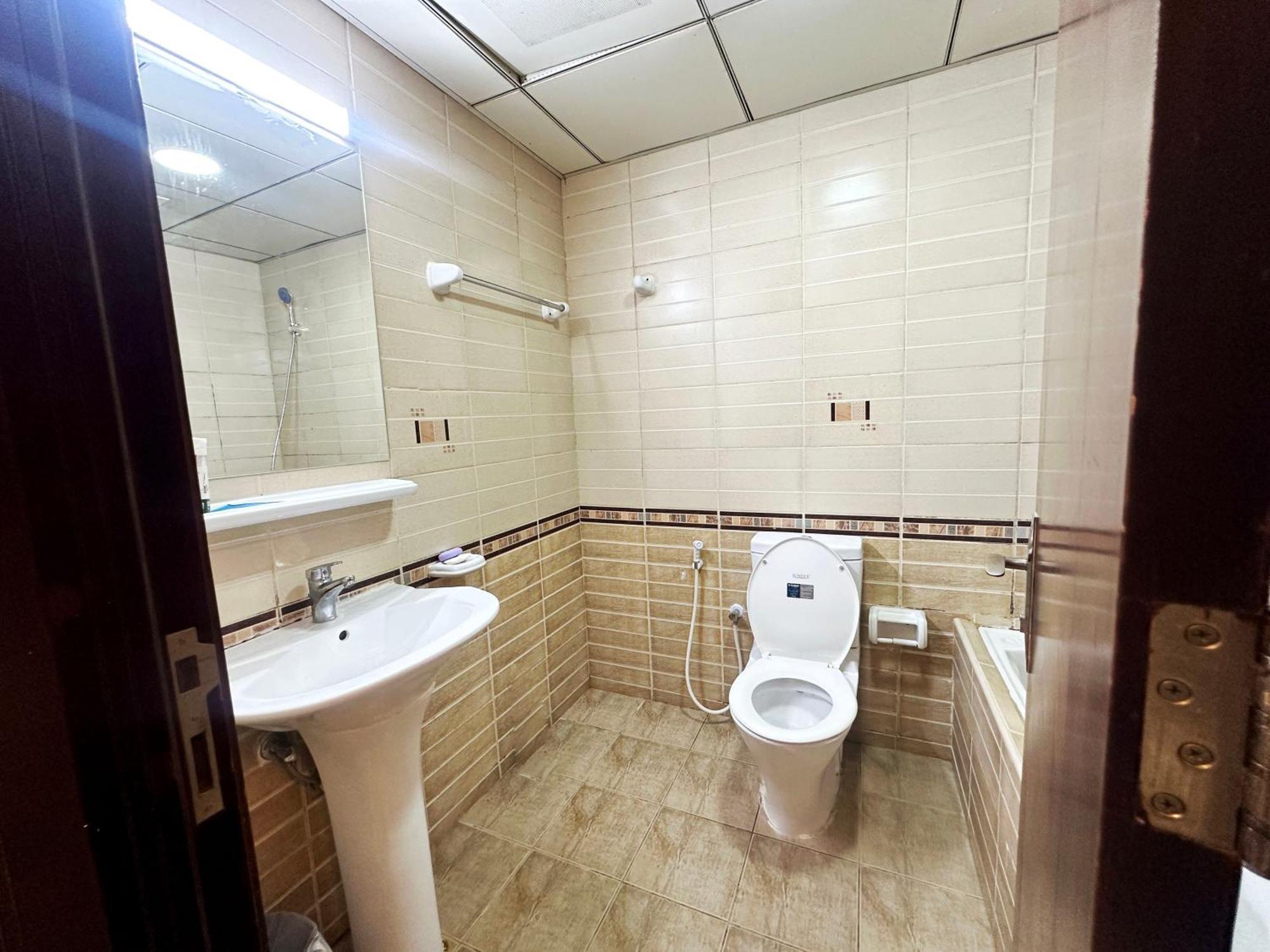 Horizon View Partition Room In Barsha Heights Near Metro Dubaj Kültér fotó